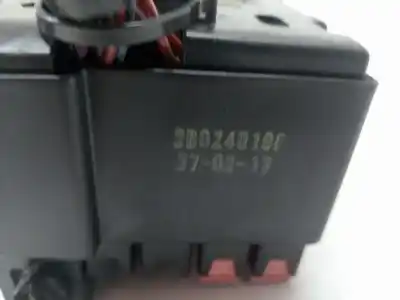 Second-hand car spare part fuse box unit for opel corsa e (x15) 1.4 turbo (08, 68) oem iam references 2b0z4010f  