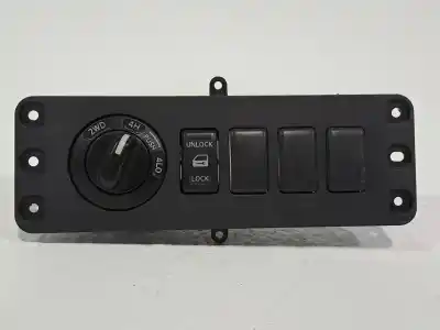 Second-hand car spare part Switch for NISSAN NAVARA PICK-UP (D40M) 2.5 dCi Diesel CAT OEM IAM references 68492EB300  