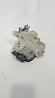 Автозапчастина б/у ЗАМОК ДВЕРЕЙ ЗАДНЬОГО ЛІВОГО для AUDI A4 AVANT (8E)  Посилання на OEM IAM 8E0839015AA  