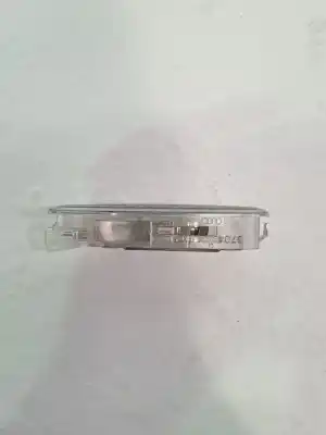 Second-hand car spare part interior light for audi a4 b7 (8ec) 3.0 tdi quattro oem iam references 4e0947105  