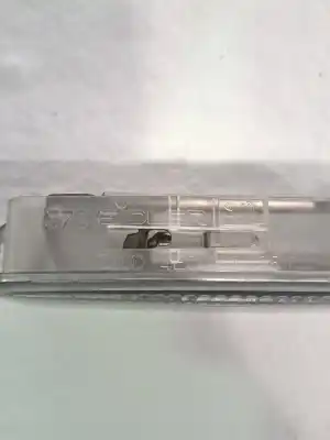 Second-hand car spare part interior light for audi a4 b7 (8ec) 3.0 tdi quattro oem iam references 4e0947105  