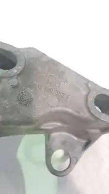 Second-hand car spare part engine support for audi a4 b7 (8ec) 3.0 tdi quattro oem iam references 8e0199352n  