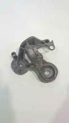 Second-hand car spare part engine support for audi a4 b7 (8ec) 3.0 tdi quattro oem iam references 8e0199351q