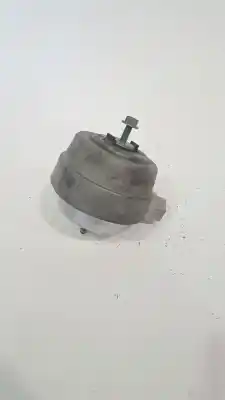 Second-hand car spare part engine support for audi a4 b7 (8ec) 3.0 tdi quattro oem iam references 8e0199379t  