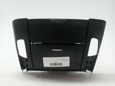 Pezzo di ricambio per auto di seconda mano Portacenere per KIA CEED (ED) G4FA Riferimenti OEM IAM 845501H150EQ  847701H050EQ