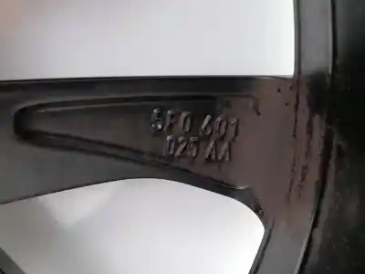 Tweedehands auto-onderdeel Band voor SEAT LEON (KL1) SEAT Leon OEM IAM-referenties 5F0601025AA  