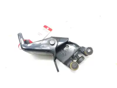 Second-hand car spare part hinge for dacia dokker express 1.6 16v 110 oem iam references 824a65571r  