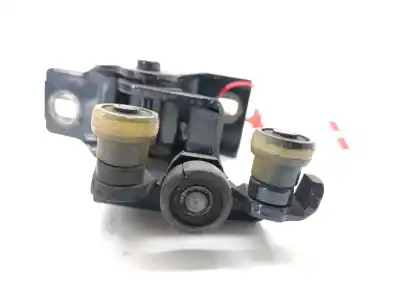 Second-hand car spare part hinge for dacia dokker express 1.6 16v 110 oem iam references 824a65571r  