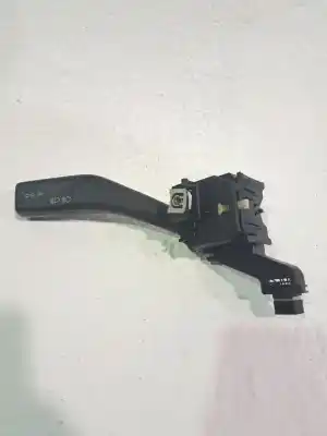 Peça sobressalente para automóvel em segunda mão COMUTADOR DE PISCAS  por AUDI A3 (8P)  Referências OEM IAM 1K0953513  