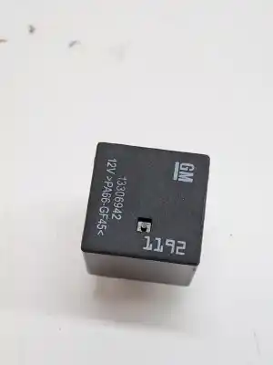 Second-hand car spare part relay for opel astra j lim. astra j oem iam references 13306942