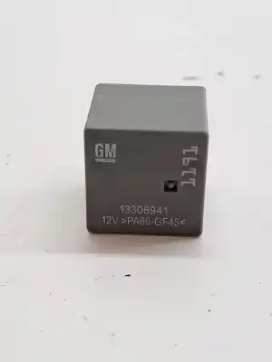 Second-hand car spare part relay for opel astra j lim. astra j oem iam references 13306941