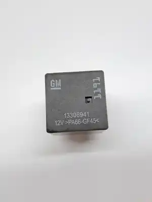 Second-hand car spare part relay for opel astra j lim. astra j oem iam references 13306941