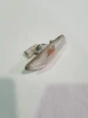 Peça sobressalente para automóvel em segunda mão farolim do lado direito por bmw x1 (e84) x1 xdrive 18d referências oem iam 63137253326  