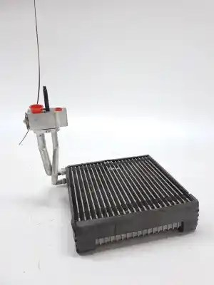 Second-hand car spare part air conditioning condenser / radiator for ssangyong tivoli ssangyong tivoli oem iam references 6811135000  