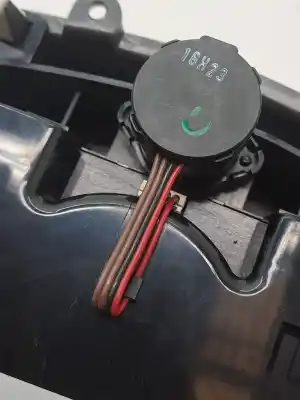 Second-hand car spare part climate control for ssangyong tivoli ssangyong tivoli oem iam references 6872035000  