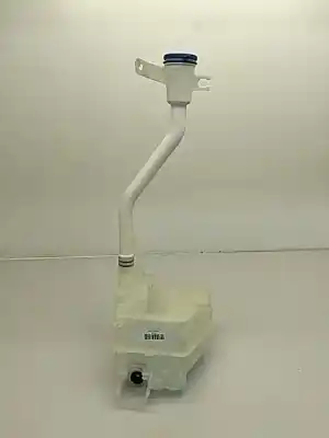 Second-hand car spare part windscreen washer bottle for omoda c5  oem iam references 607000138aa  