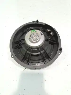 Автозапчастина б/у ДИНАМИК для FORD FIESTA (CB1)  Посилання на OEM IAM 1702795  AA6T18808AA