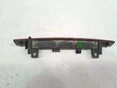 Second-hand car spare part central brake light for renault captur adventure oem iam references   
