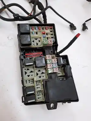 Second-hand car spare part fuse box unit for volvo c30 * oem iam references 8688040  518818000