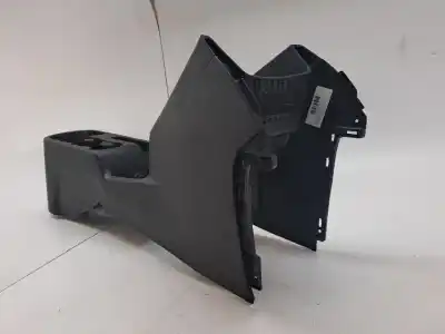 Pezzo di ricambio per auto di seconda mano console centrale per kia venga 1.6 crdi cat 116 cv / 85 kw riferimenti oem iam 846101p000eq  
