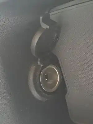 Pezzo di ricambio per auto di seconda mano console centrale per kia venga 1.6 crdi cat 116 cv / 85 kw riferimenti oem iam 846101p000eq  