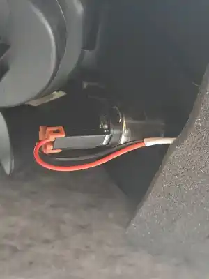 Pezzo di ricambio per auto di seconda mano console centrale per kia venga 1.6 crdi cat 116 cv / 85 kw riferimenti oem iam 846101p000eq  