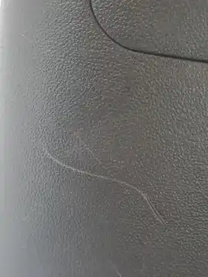 Pezzo di ricambio per auto di seconda mano console centrale per kia venga 1.6 crdi cat 116 cv / 85 kw riferimenti oem iam 846101p000eq  