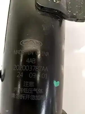 Second-hand car spare part front right shock absorber for omoda c5  oem iam references 202003784aa  