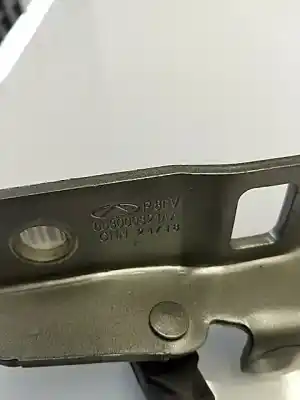 Second-hand car spare part right front hood hinge for omoda c5  oem iam references 553000321aadyj  