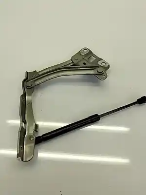 Second-hand car spare part right front hood hinge for omoda c5  oem iam references 553000321aadyj  