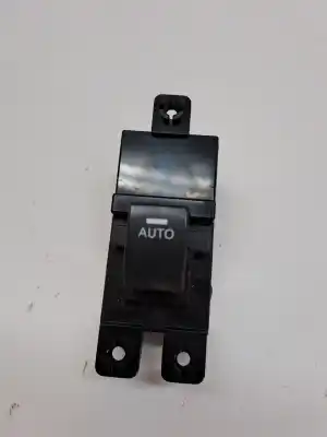 Peça sobressalente para automóvel em segunda mão botão / interruptor elevador vidro dianteiro direito por kia venga 1.6 crdi cat 116 cv / 85 kw referências oem iam 935751p200eq