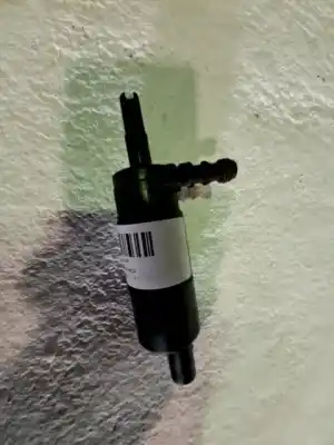 Second-hand car spare part washer pump for bmw x3 (e83) 2.0 d oem iam references 67128362154  