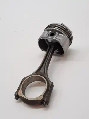 Second-hand car spare part piston for smart coupe smart fun oem iam references q0019611v001000000  