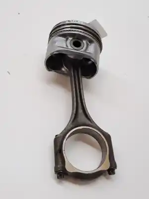 Second-hand car spare part piston for smart coupe smart fun oem iam references q0019611v001000000  