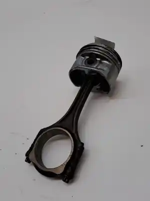 Second-hand car spare part piston for smart coupe smart fun oem iam references q0019611v001000000  