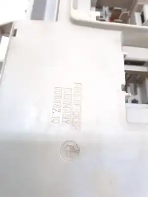 Second-hand car spare part fuse box unit for bmw 3 (e90) 325 i oem iam references 61146978273  