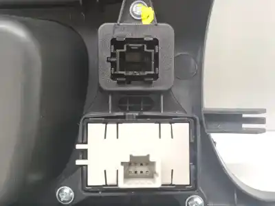 Second-hand car spare part center console for renault clio iv h4b b4 oem iam references 969103263r  