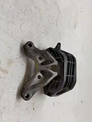 Автозапчастина б/у підтримка двигуна для opel corsa e (x15) 1.4 turbo (08, 68) посилання на oem iam 9824324880  