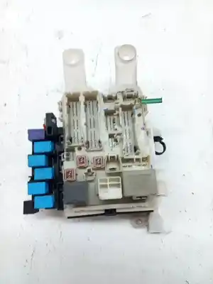 Peça sobressalente para automóvel em segunda mão caixa de fusíveis e relés por toyota rav 4 (a2) rav 4 referências oem iam 8273042260