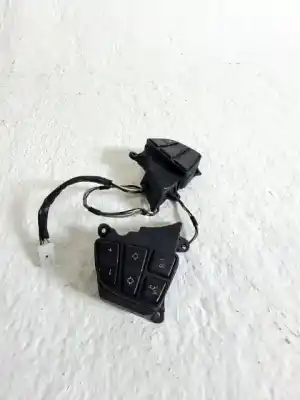 Peça sobressalente para automóvel em segunda mão comandos do volante por bmw x3 (e83) 2.0 d referências oem iam 61316929935  