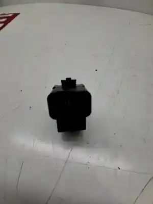 Piesă de schimb auto la mâna a doua panou comandã geamuri electrice fatã partea din dreapta pentru mitsubishi space star (a00) motion referințe oem iam 8608a242