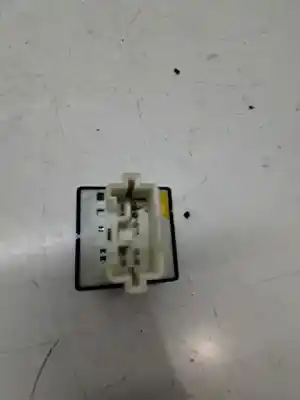 Pezzo di ricambio per auto di seconda mano Controllo Specchio per MITSUBISHI SPACE STAR (A00) MOTION Riferimenti OEM IAM MR417977  