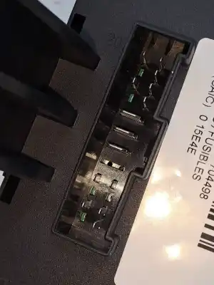 Pièce détachée automobile d'occasion boîtes à fusibles pour mg ehs * références oem iam 10888782  