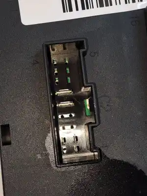 Pièce détachée automobile d'occasion boîtes à fusibles pour mg ehs * références oem iam 10888782  