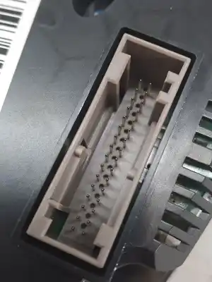 Peça sobressalente para automóvel em segunda mão quadrante por audi q5 (8r) q5 2.0 tdi referências oem iam 8r0920930k  