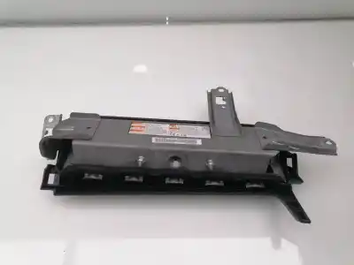Peça sobressalente para automóvel em segunda mão airbag dianteiro esquerdo por suzuki swift (az) 1.2 hybrid referências oem iam 7395068l10  