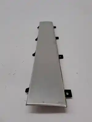 Pezzo di ricambio per auto di seconda mano plastica per land rover range rover evoque 2.2 110cv riferimenti oem iam bj32045r61bb  