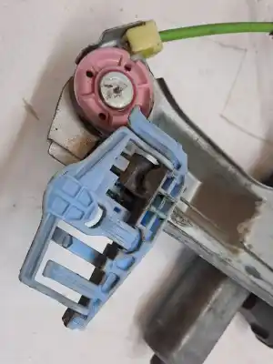 Second-hand car spare part driver left window regulator for opel corsa d d-z13dth oem iam references 13188487  5140113