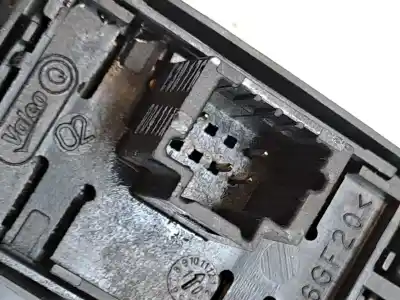 Second-hand car spare part rear right power window switch for renault scenic iii 1.5 dci diesel fap oem iam references   