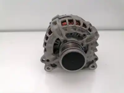 Pezzo di ricambio per auto di seconda mano Alternatore per SEAT LEON (5F1) DDY Riferimenti OEM IAM 04L903023K  
